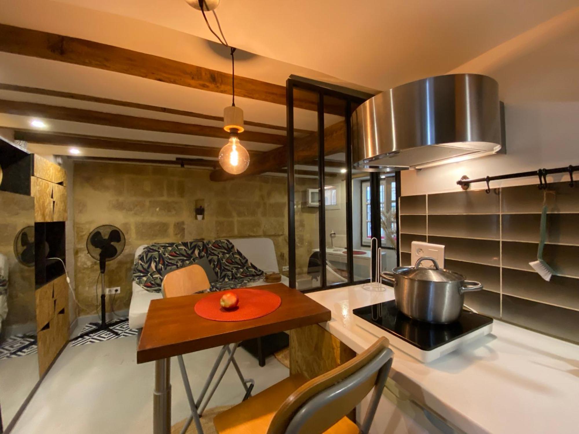 Апартаменты Charmant Studio Ecusson Centre Historique Монпелье Экстерьер фото